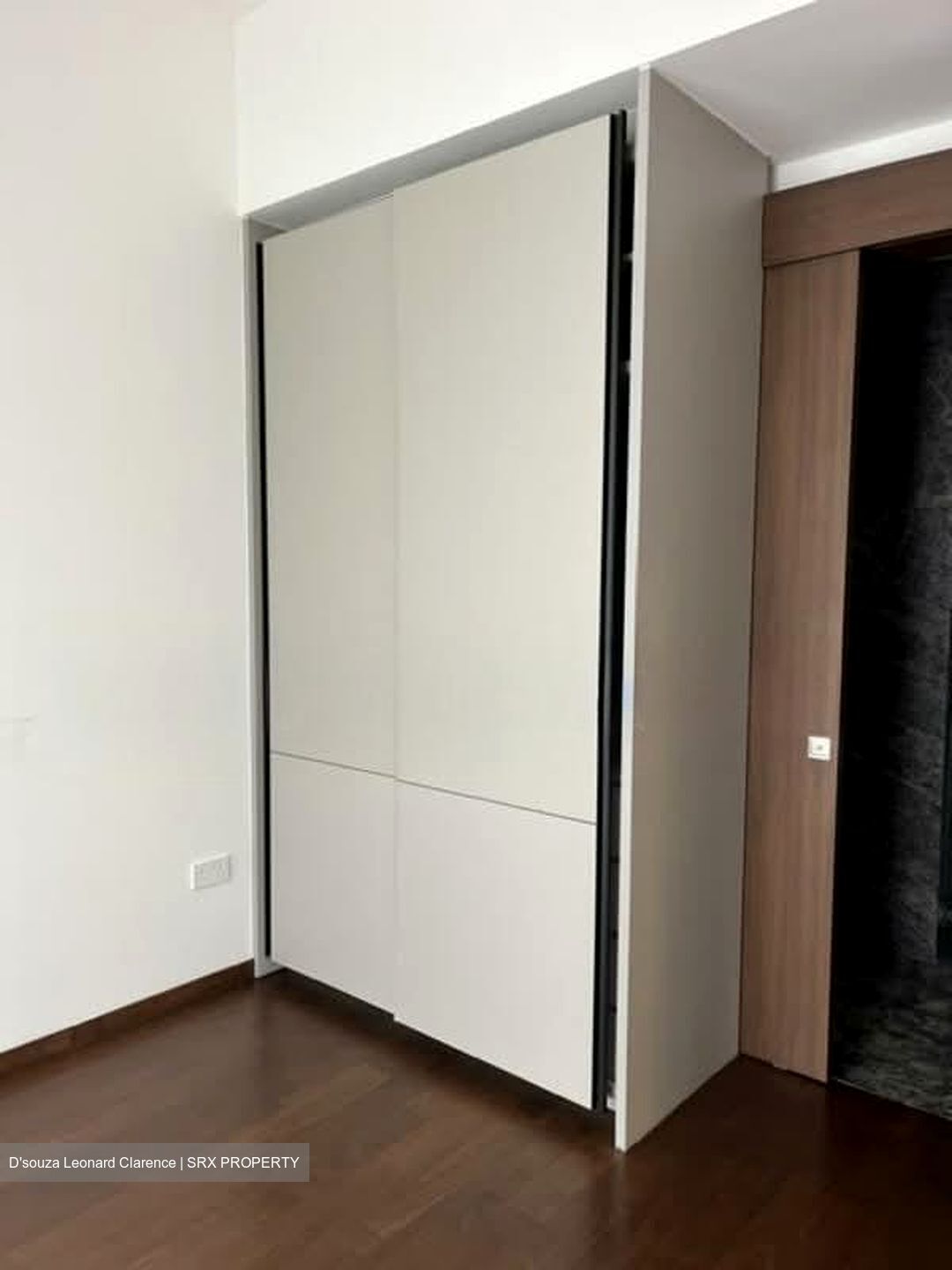 Parksuites (D10), Apartment #561574041